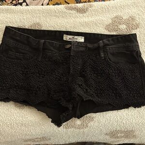 EUC/GUC HOLLISTER LACE SHORTS